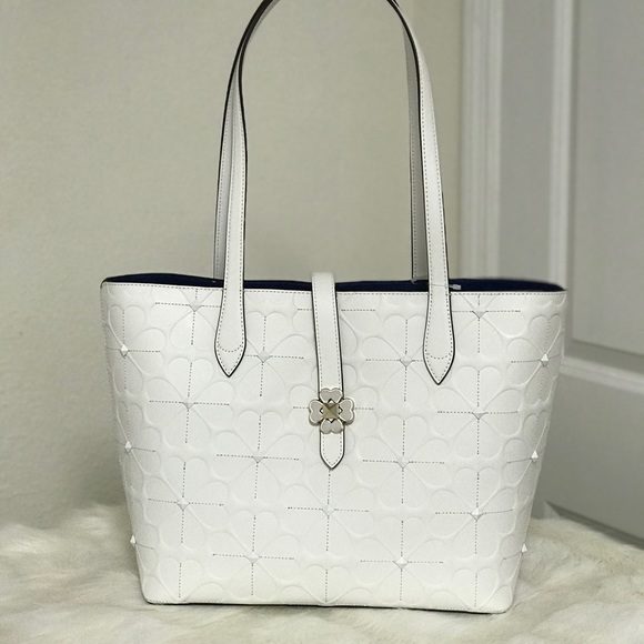 kate spade Handbags - 💃Kate Spade Kaci Medium Tote Flower Embossed